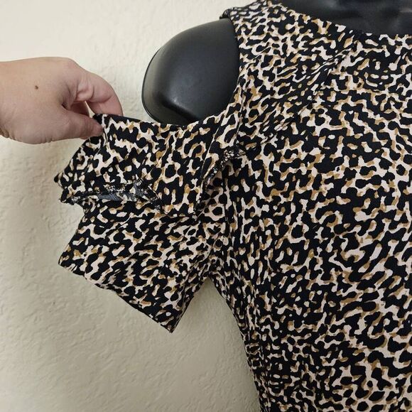 Topshop Animal Print Cold Shoulder Romper - Picture 4 of 9